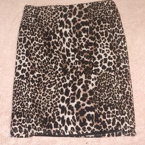 Haute Monde mini leopard skirt Size XS